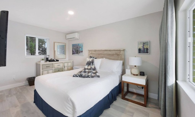 Clearwater Hotel | Charming Clean Studio in Downtown Clearwater