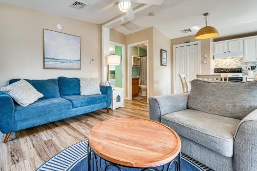 Ogunquit - Wells House | Charming Coastal Cottage with Pool Access!