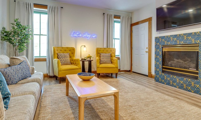Lockerbie Square Apartment | Charming Condo ~ 4 Mi From Indianapolis Zoo
