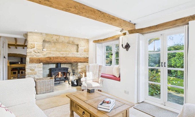 Broadwell House | Charming Cotswold Stay | Holiday Cottage