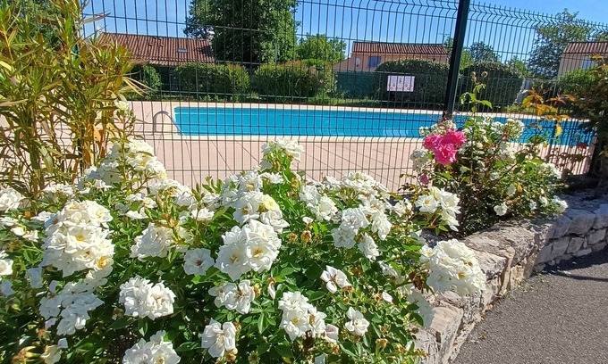 Fayence House | Charming cottage in residence with swimming pool