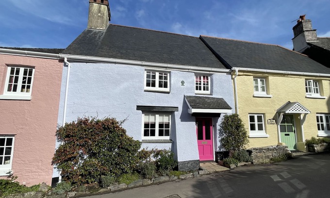 Dittisham Cottage | Charming cottage, modern living with original features, perfect private garden