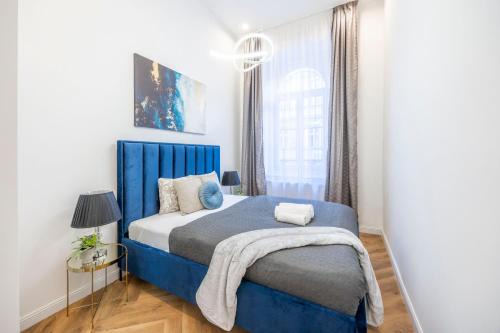 Terezvaros Apartment | Charming E24 Grand Residence Next to the Andrássy Fashion St