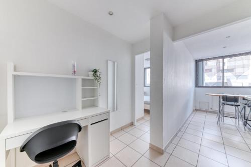 Zola - Pressense Apartment | Charming Flat in Villeurbanne Gratte-Ciel