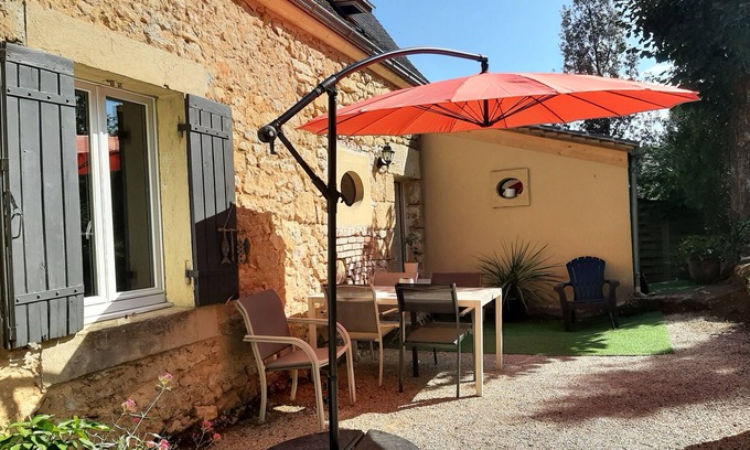 Sarlat-la-Caneda House | Charming french house, authenticity, exposed stones, beams, fireplace