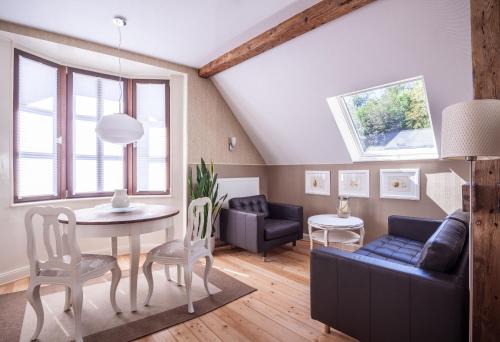 Maybach Apartment | Charming FRIEDA