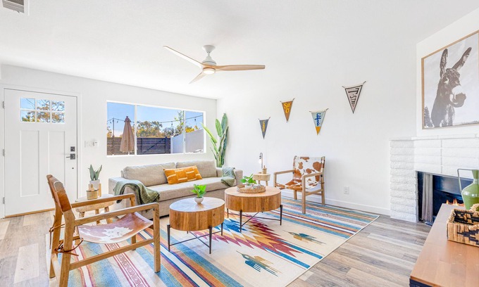 San Clemente Condo | Charming gem near the beach with large backyard, cornhole, fast WiFi & grill