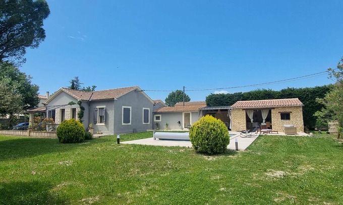 Maillane House | Charming holiday house with private pool, Maillane