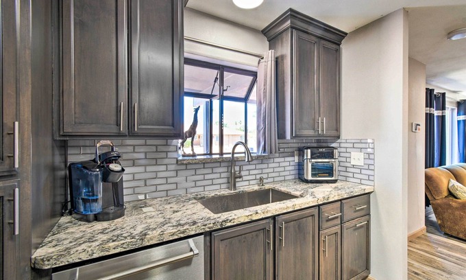 Newcastle Village House | Charming Home < 11 Mi to Downtown Phoenix!