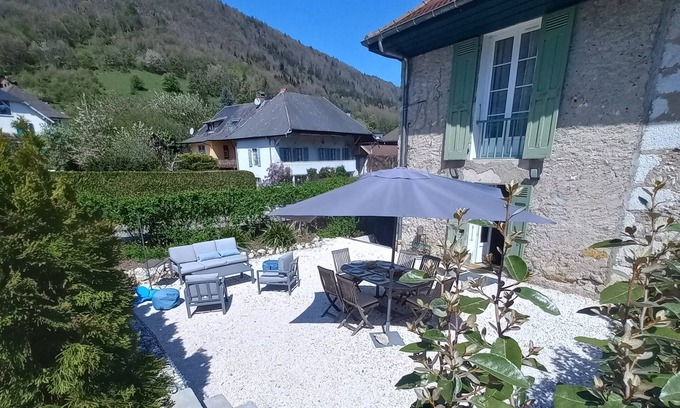 Sevrier House | Charming house 5mns walk from the lake