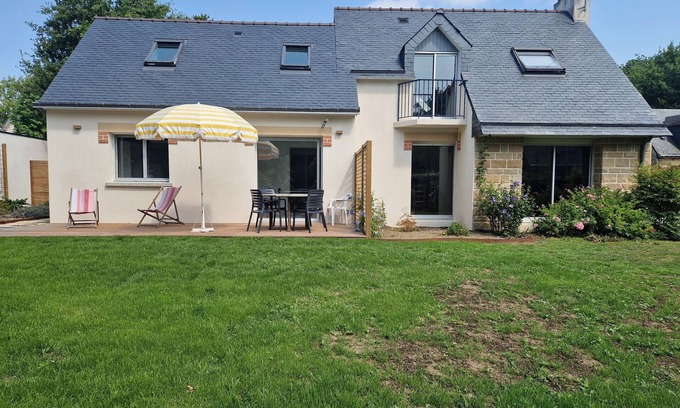 Fouesnant House | Charming house in a quiet neighbourhood 300m from beach et GR34 long hiking trai