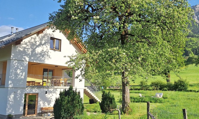 Le Chatelard Ski Chalet | Charming house in Savoie - calm & nature view