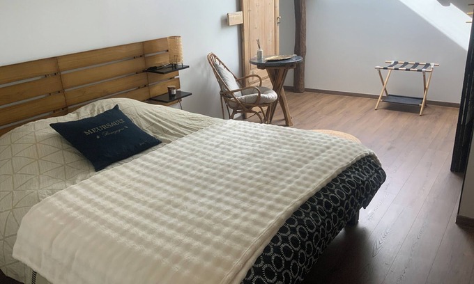 Demigny Apartment | Charming house in the heart of Burgundy, close to Beaune and the wine route.