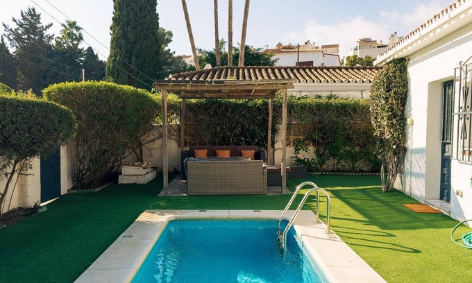 Torremolinos House | Charming house with private pool, garden, shade areas & bbq