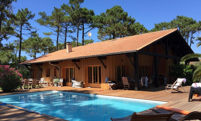 Piraillan House | CHARMING LUXURY VILLA
