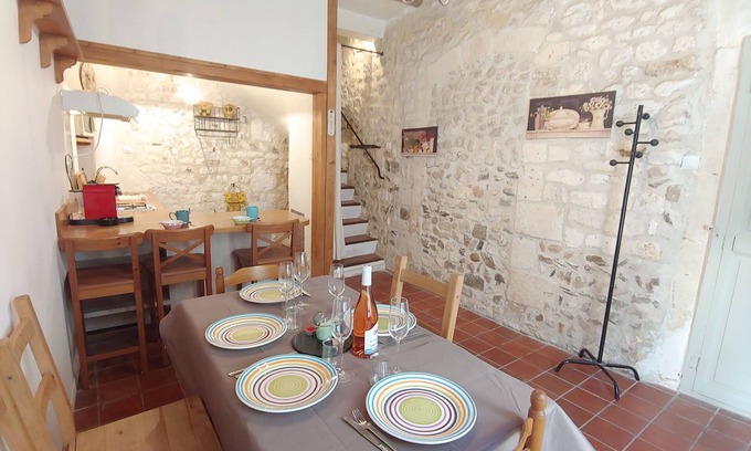 Arles City Centre House | Charming Maison Arlésienne in the shadow of the Arenas, from 2 to 5p+1baby