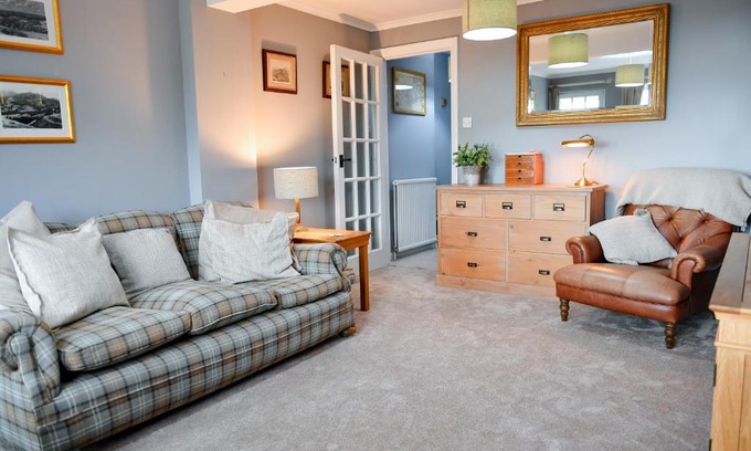 Malvern House | Charming Malvern Cottage with Outstanding Views