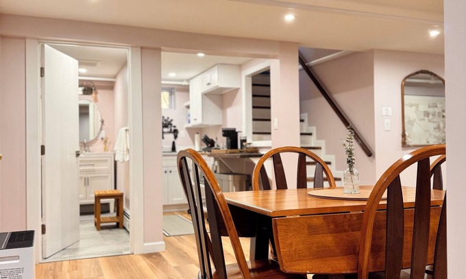 Fairfield Apartment | Charming Newly Renovated 2-bedroom apartment in Fairfield