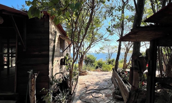 San Pedro Pochutla Cabin | Charming ocean-view cabin