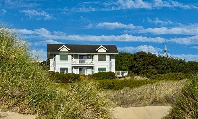 Florence House | Charming Oceanfront Home with WiFi - Secluded, Yet Close to Town