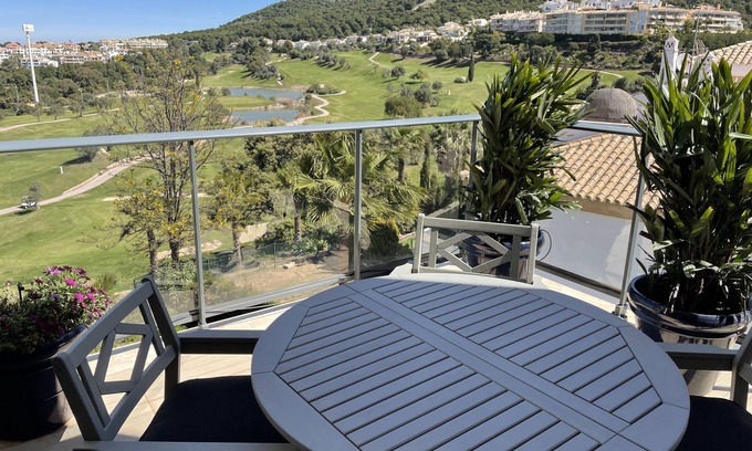 Alhaurin el Grande Apartment | Charming Penthouse, Roof Terrace, Mountain views