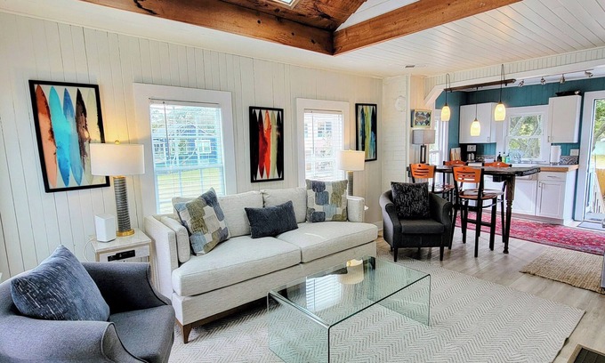 Folly Beach House | Charming Pet Friendly Oceanview Bungalow - Prime Location - Steps to Beach