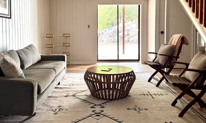 Fruita House | Charming, private house in center of adventure town Fruita with AC & Garage