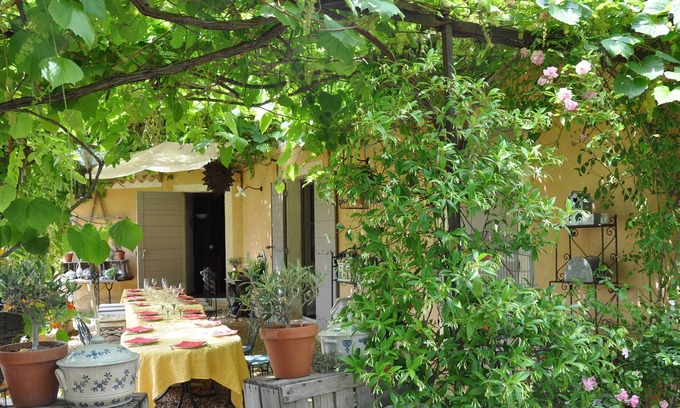 Joucas House | Charming Provencal house