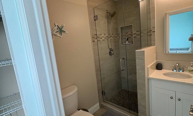Venice Condo | Charming, recently renovated 2-bedroom condo with AC, WiFi in fabulous Venice