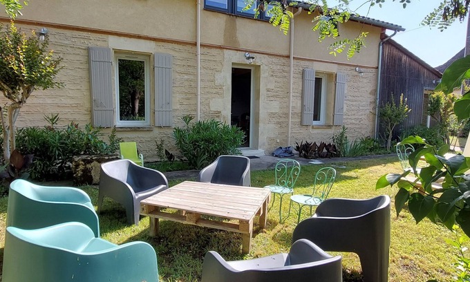 Prigonrieux Cottage | Charming renovated gîte 6km from Bergerac - Private swimming pool and large garden