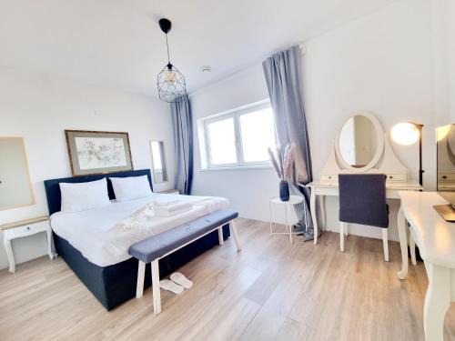 Amsterdam North House | Charming Rooms With View