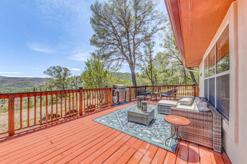 Ruidoso House | Charming Ruidoso House with Deck and Mountain Views!