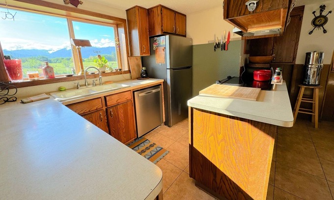 Driggs House | Charming Rustic Cottage w/Teton Views