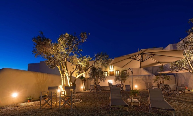Pyrgos Villa | Charming Santorini Villa | 1 Bedroom Suite | Villa Dragneel | Spacious Terrace.