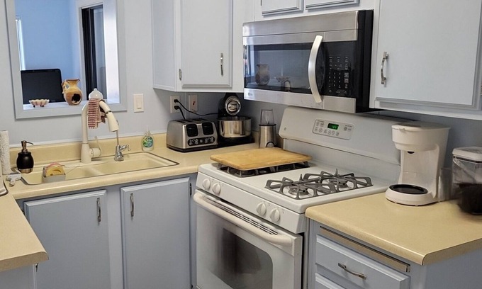 Fortuna Foothills Resort | Charming single unit in 55+ resort community in a Yuma foothills.