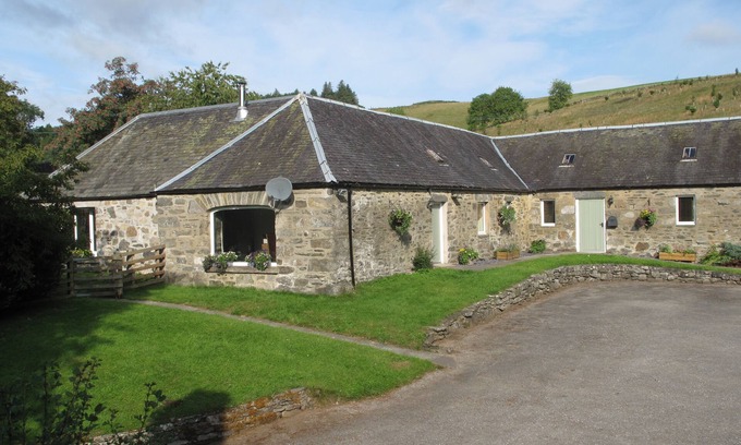 Pitlochry Other | Charming steading conversion in rural Scotland. Self catering, sleeps 6.