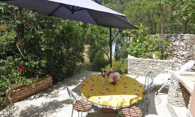 Villes-sur-Auzon House | Charming stone Tiny House with private terrace, Villes-sur-Auzon