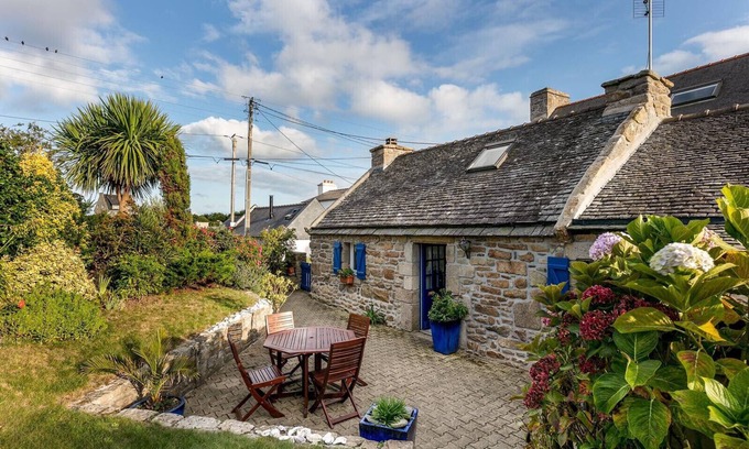 Plouguerneau Ski Chalet | Charming stone house with ocean view