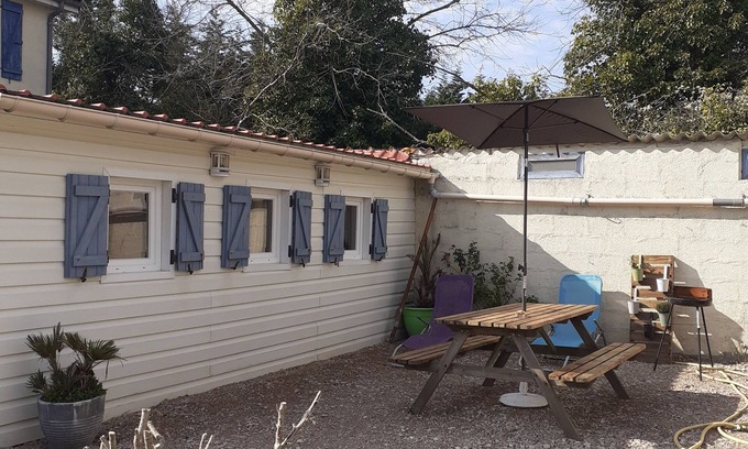 Fort-Mahon-Plage Apartment | Charming studio 1800 from the beach!