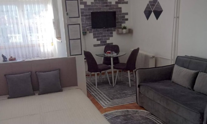 Novi Pazar Apartment | Charming Studio Apartment in Novi Pazar with City & Mountain Views