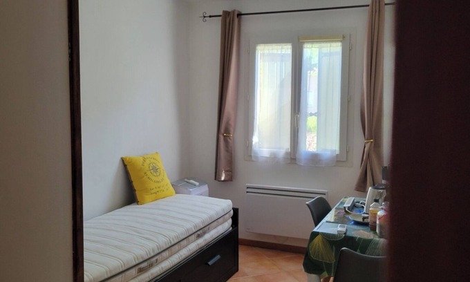 Castellane Apartment | CHARMING STUDIO close to the center of CASTELLANE, du VERDON