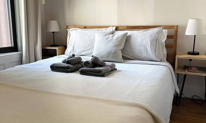 Bedford-Stuyvesant Apartment | Charming studio in a Brooklyn brownstone guesthouse!