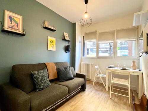 Croulebarbe Apartment | Charming Studio - Latin Area - 2 guests