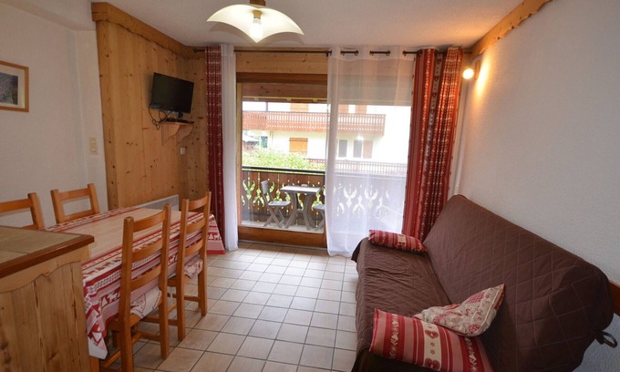 Les Gets Apartment | Charming Studio Near Village Center, 150m from Slopes, Balcony, Pet-Friendly