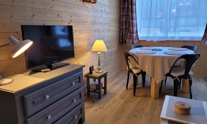 Bessans Apartment | CHARMING STUDIO with WIFI.