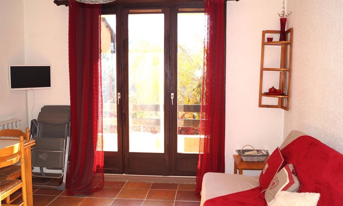 Barcelonnette Apartment | Charming T2 apartment in Barcelonnette, 4 people, balcony with view, parking