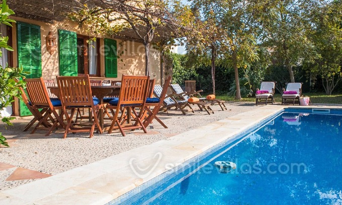 Petra House | Charming town house for12. Ideal for groups, enabled for yoga & meditation.