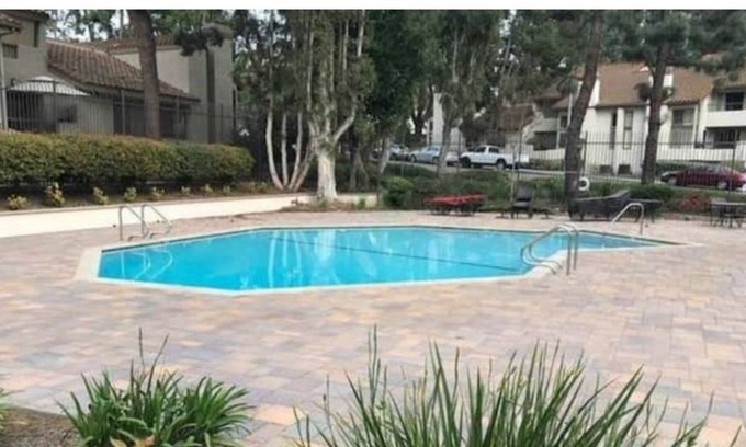 Mission Viejo House | Charming Tranquil 1/1 Garden Level Golf Course View