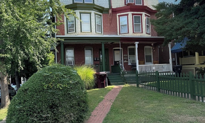 Wilmington Apartment | Charming Trolley Square 1-bedroom apartment