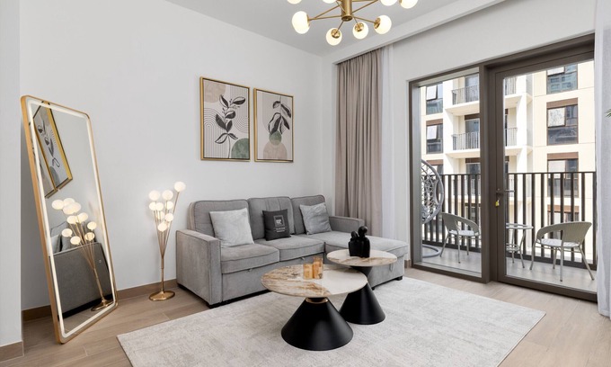 Dubai Apartment | Charming Urban Escape w/Resort-Style Facilities
